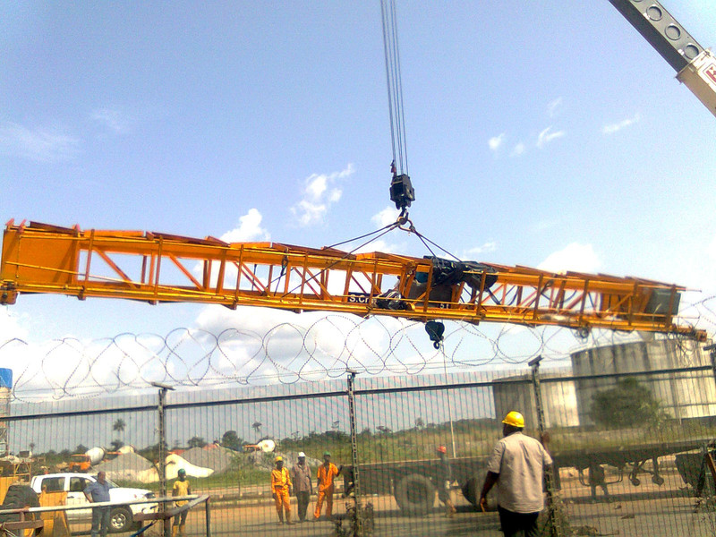   3. Our 5TON ELECTRIC OVERHEAD TRAVELING(EOT) Crane with an open Lattice Crane Girder spanning 13.8m arriving POOC IN Ovade-Oghara, Delta State, Nigeria in 2011 for installation.
                            